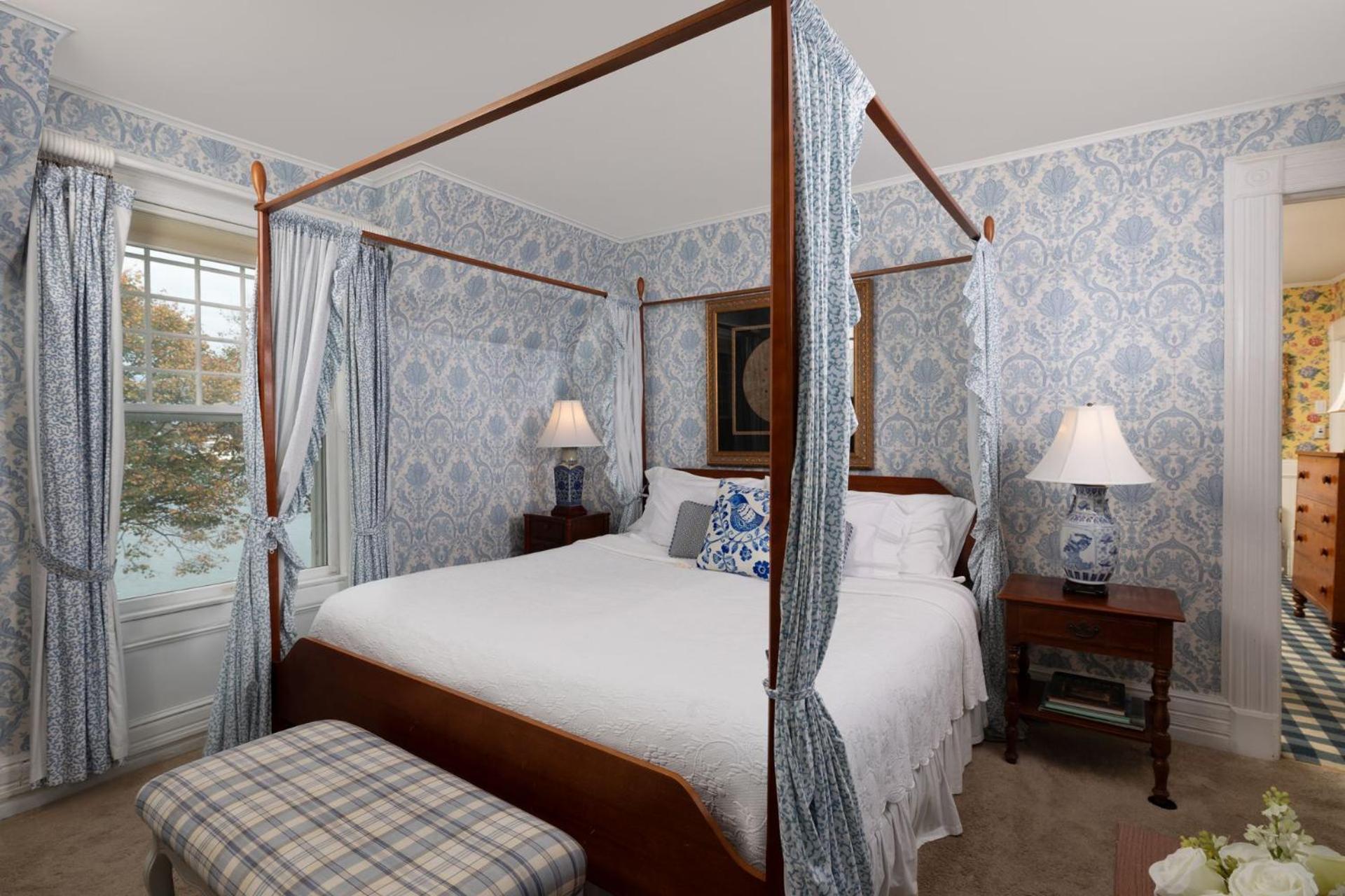 Harbor Knoll Bed&Breakfast Greenport Exteriör bild