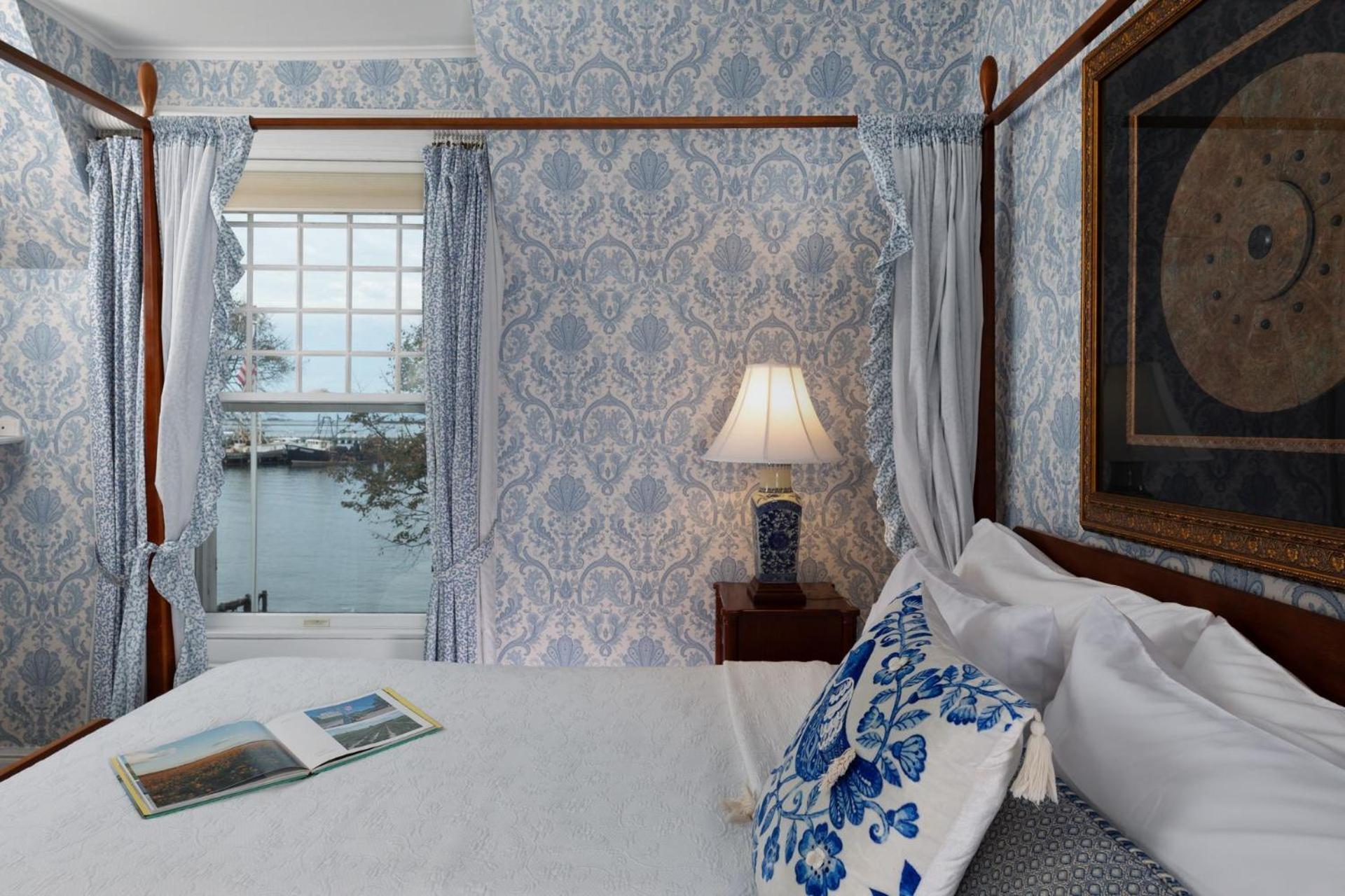 Harbor Knoll Bed&Breakfast Greenport Exteriör bild